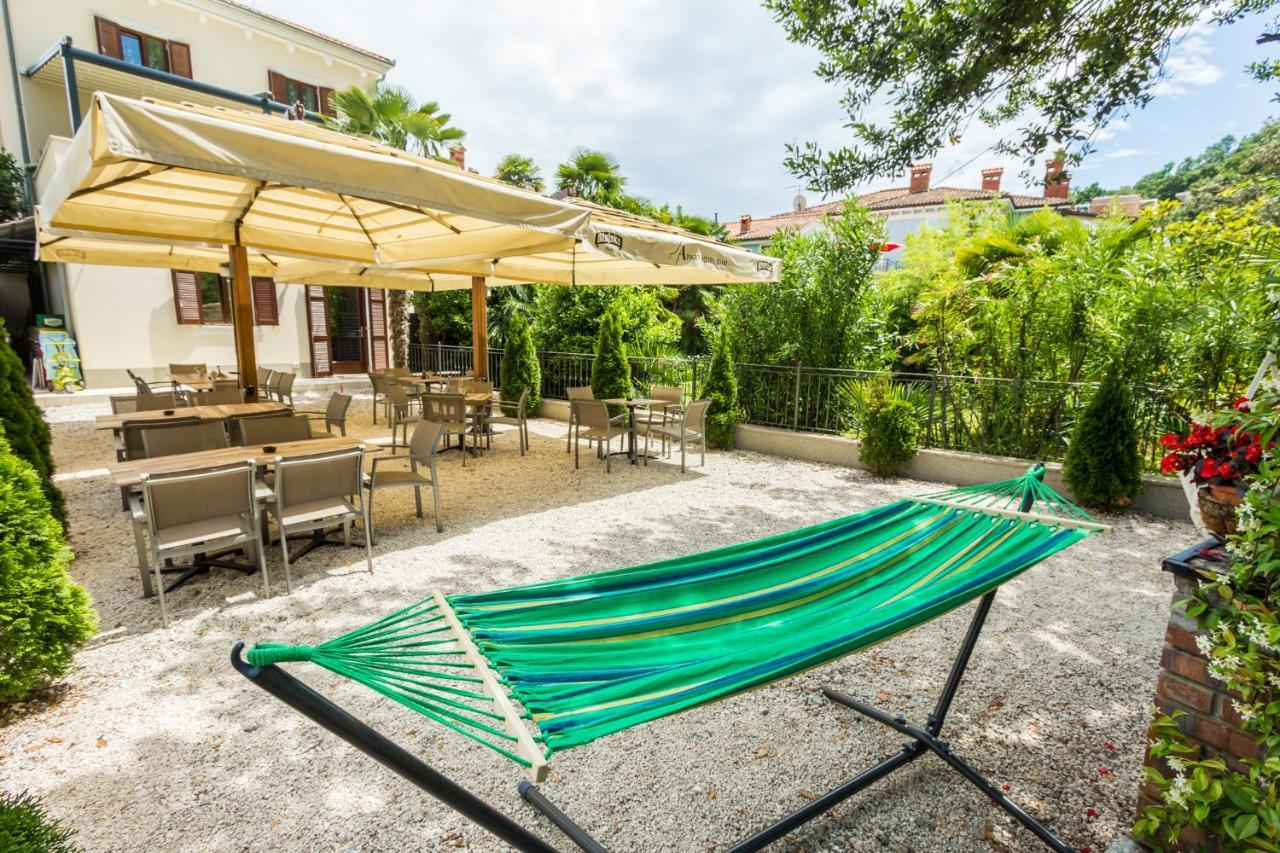 Aparthotel Gimi Мощеничка-Драга Экстерьер фото